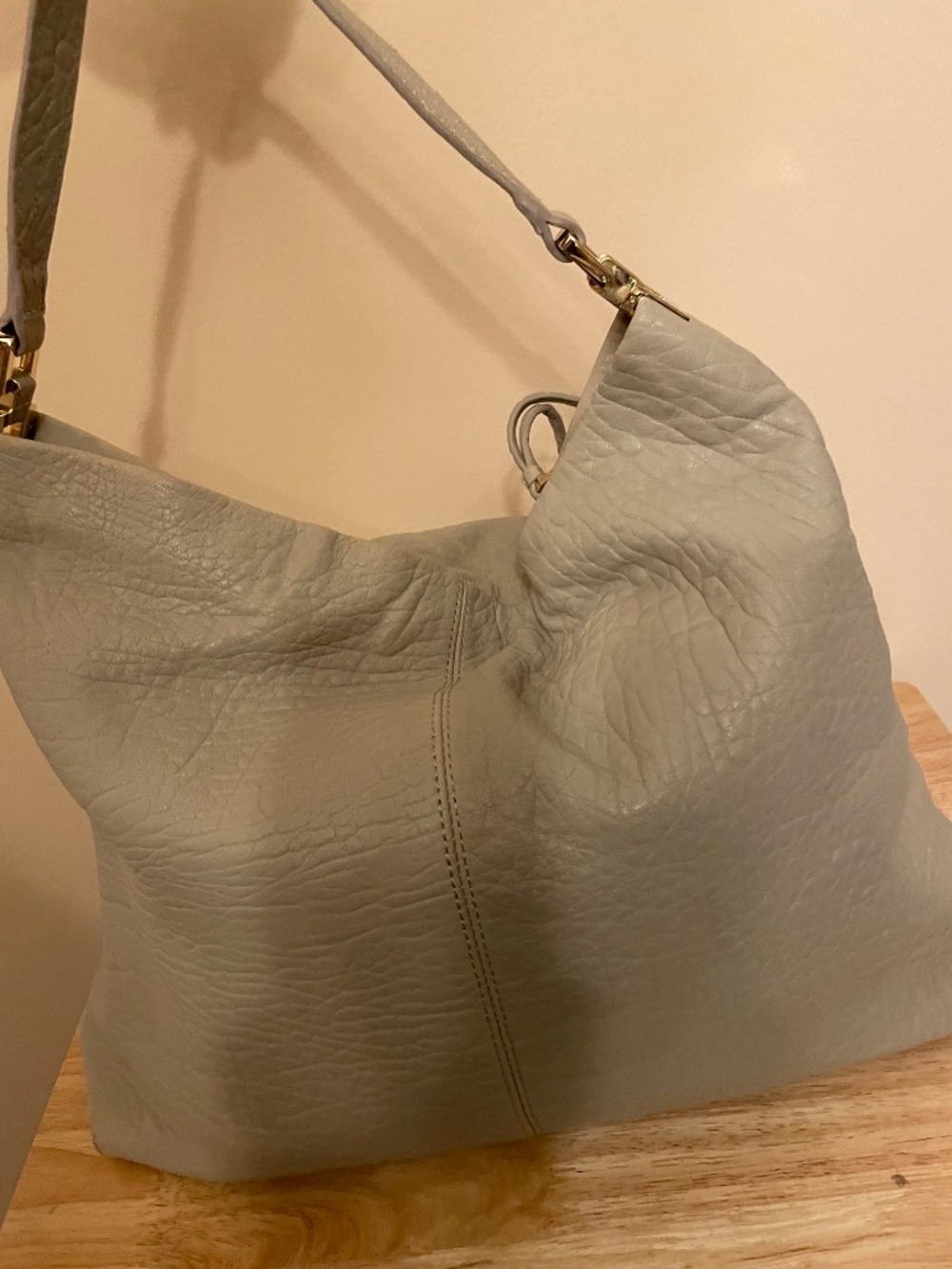 Handbag - Picture 2 of 12